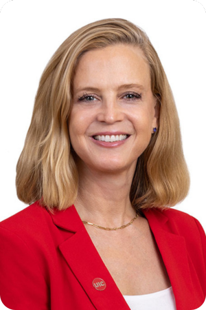 headshot of Carolyn Dickens